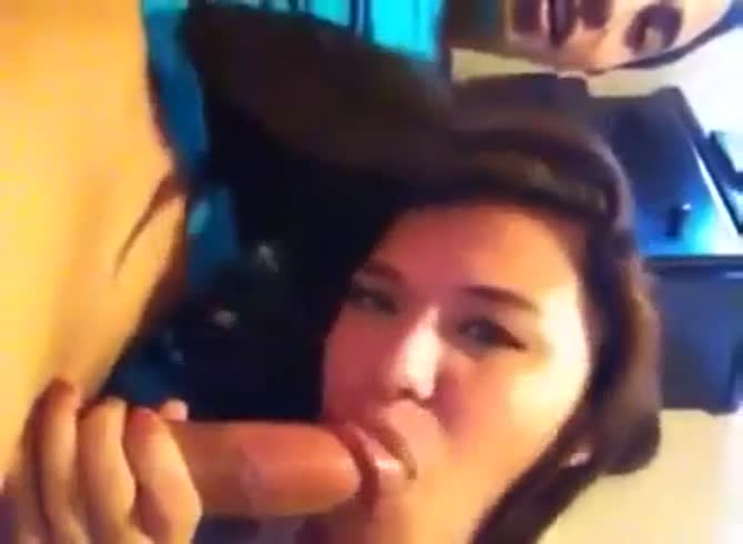 Video :Beautiful teen giving blowjob to her brother's dick